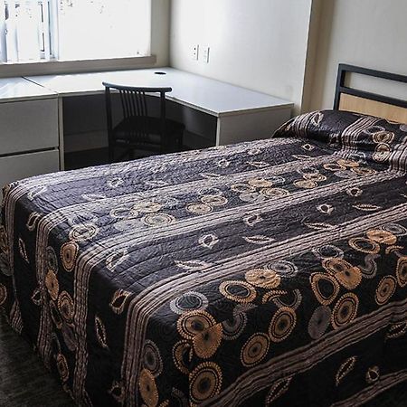 Residence & Conference Centre - Kitchener-Waterloo Екстериор снимка
