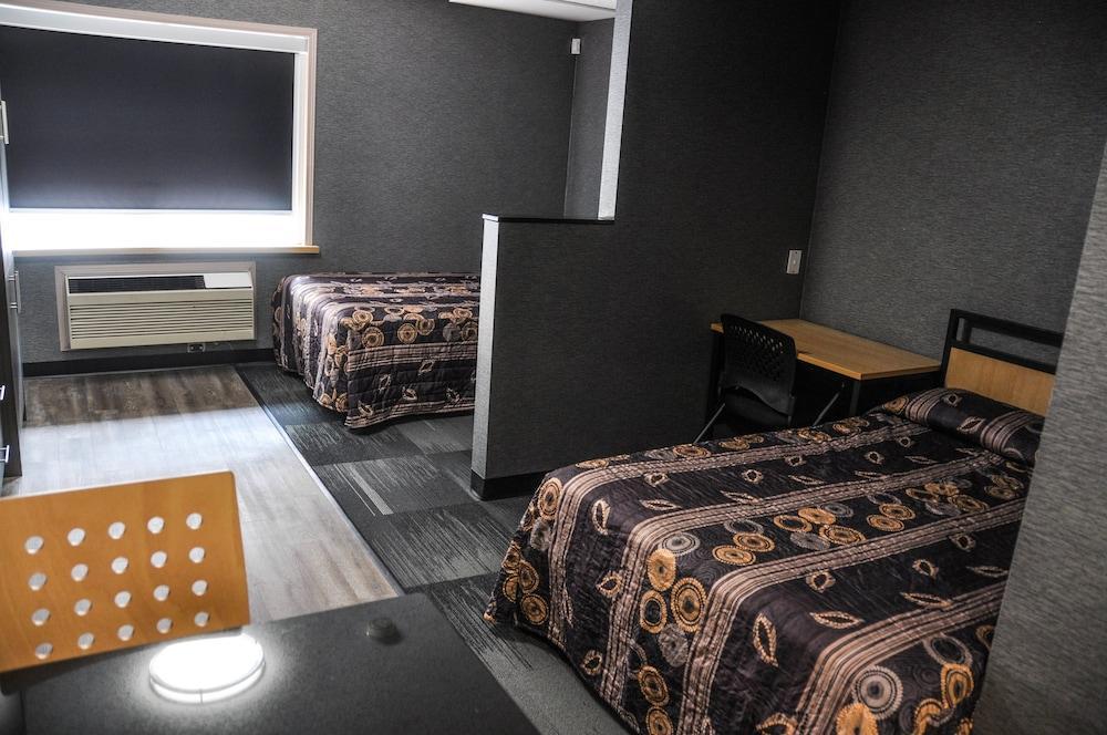 Residence & Conference Centre - Kitchener-Waterloo Екстериор снимка